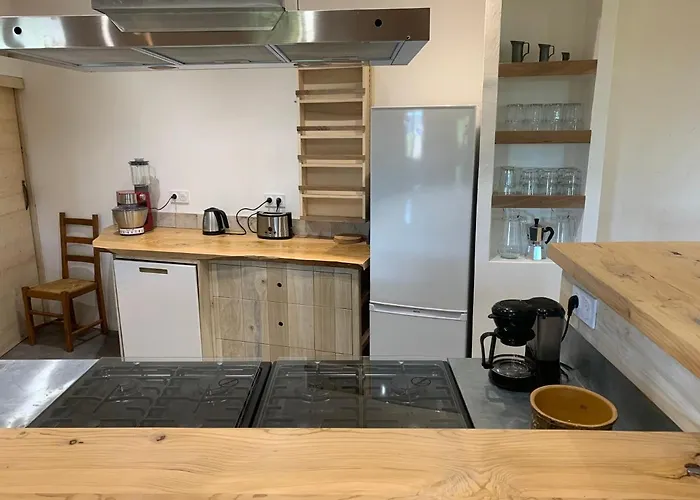 Les De Fallot Pour 15 Personnes - Piscine Naturelle