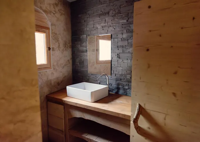 Les De Fallot Pour 15 Personnes - Piscine Naturelle L'isle-Bouzon